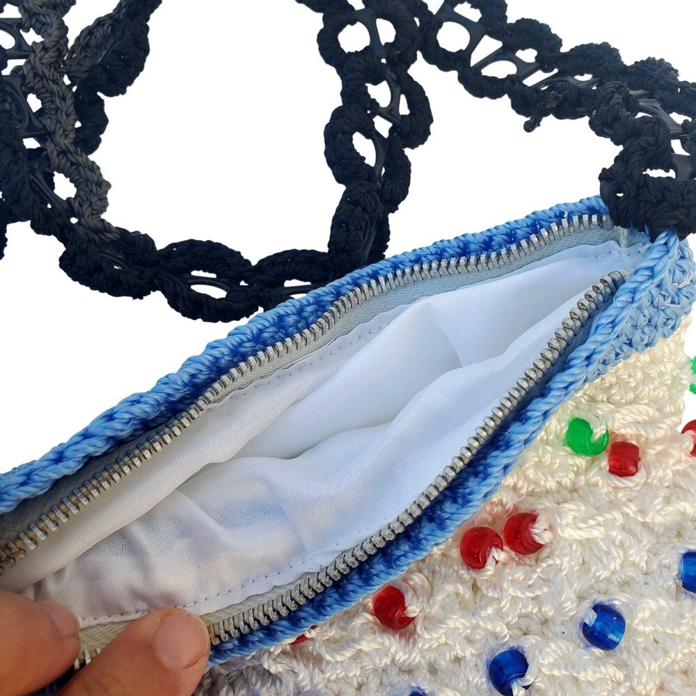 Crocheted Beaded Crossbody Purse Soda Can Beer Tab Strap Black White Blue - Picture 4 of 10